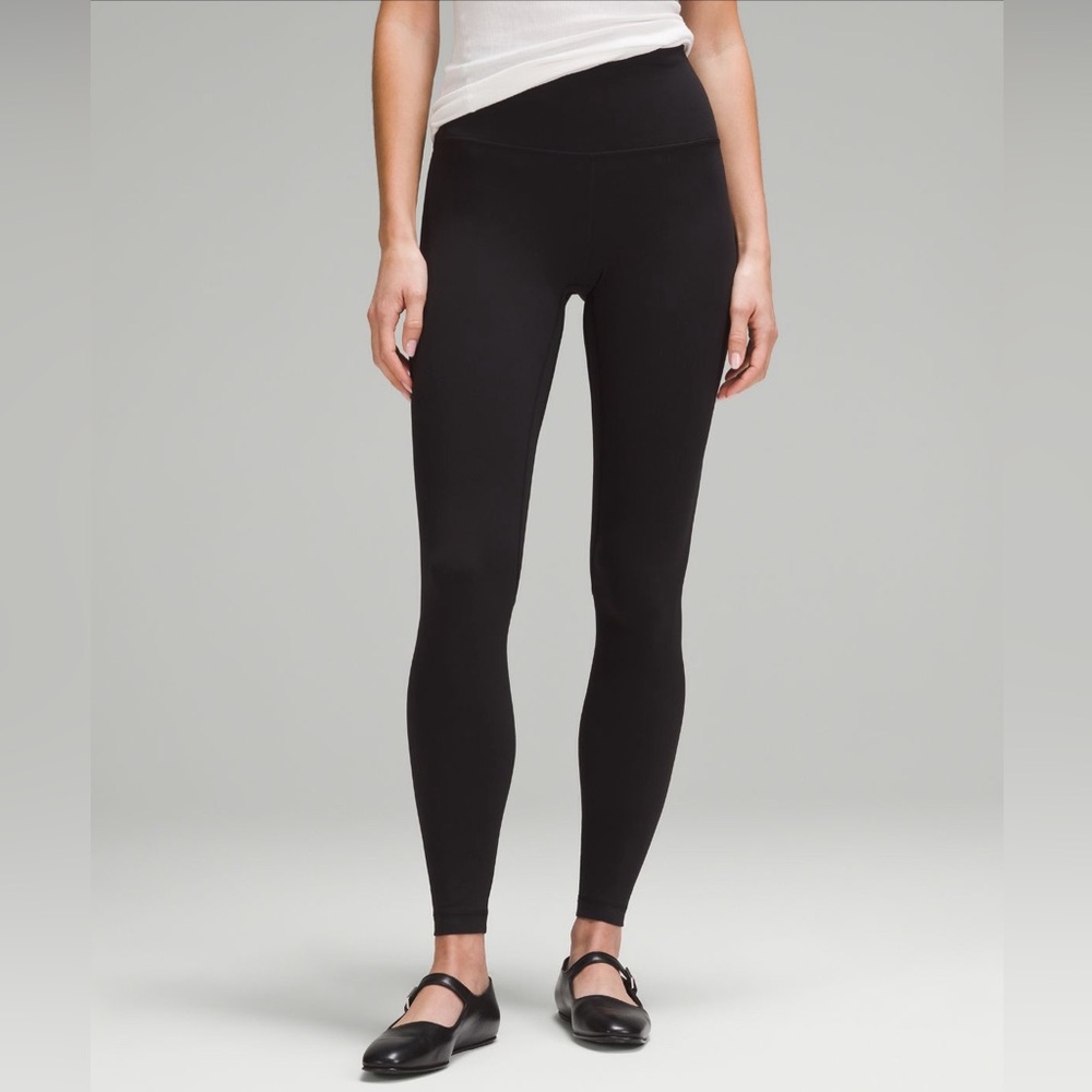 LuluLemon Black Align 28 Inch Legging Size 6